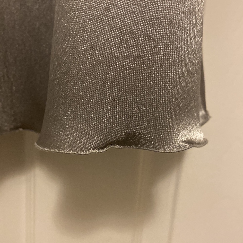 SILVER SLEEVELESS BLOUSE - Picture 3 of 7